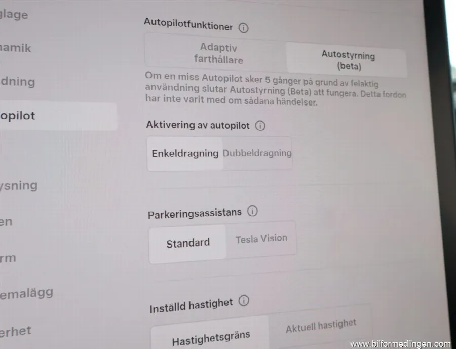 Tesla Model Y AWD Performance 1 ägare, bild 12 av 12