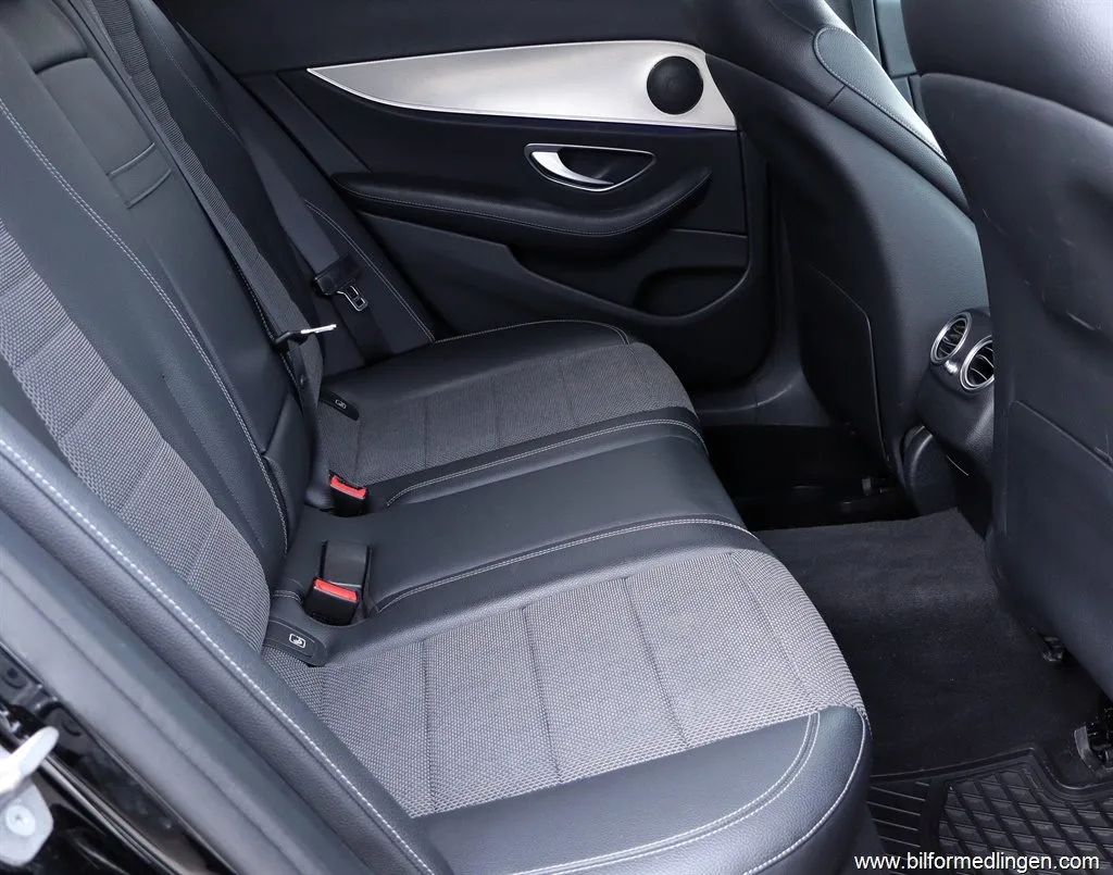 Mercedes-Benz E 220 d 4Matic Avantgarde S/V-hjul GPS, bild 8 av 12