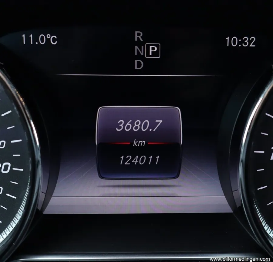 Mercedes-Benz E 220 d 4Matic Avantgarde S/V-hjul GPS, bild 11 av 12