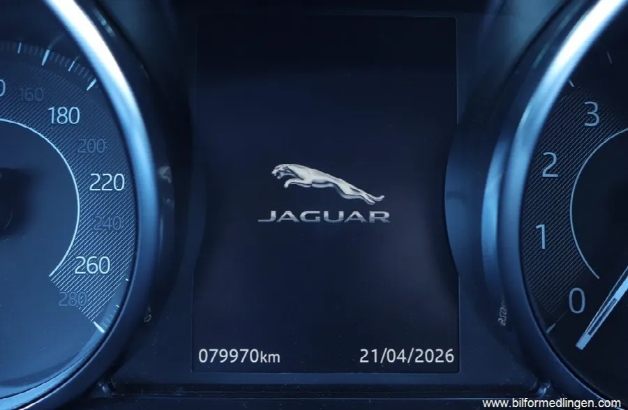 Jaguar E-Pace P200 16V AWD 200hk, bild 10 av 12