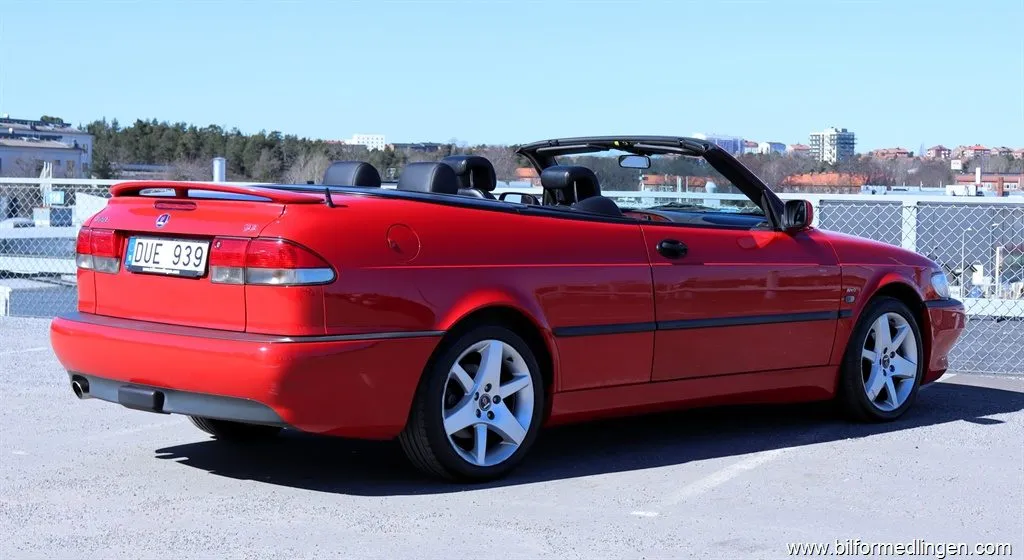Saab 9-3 2.0T Cab 205hk Skinn, bild 3 av 12