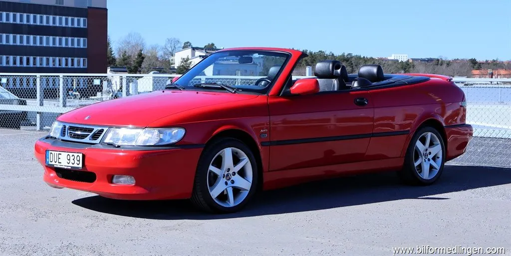 Saab 9-3 2.0T Cab 205hk Skinn, bild 2 av 12