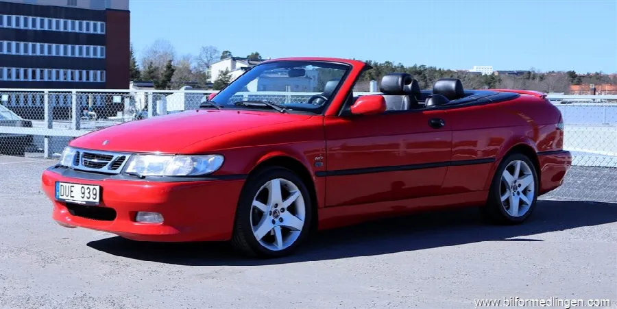 Saab 9-3 2.0T Cab 205hk Skinn, bild 2 av 12