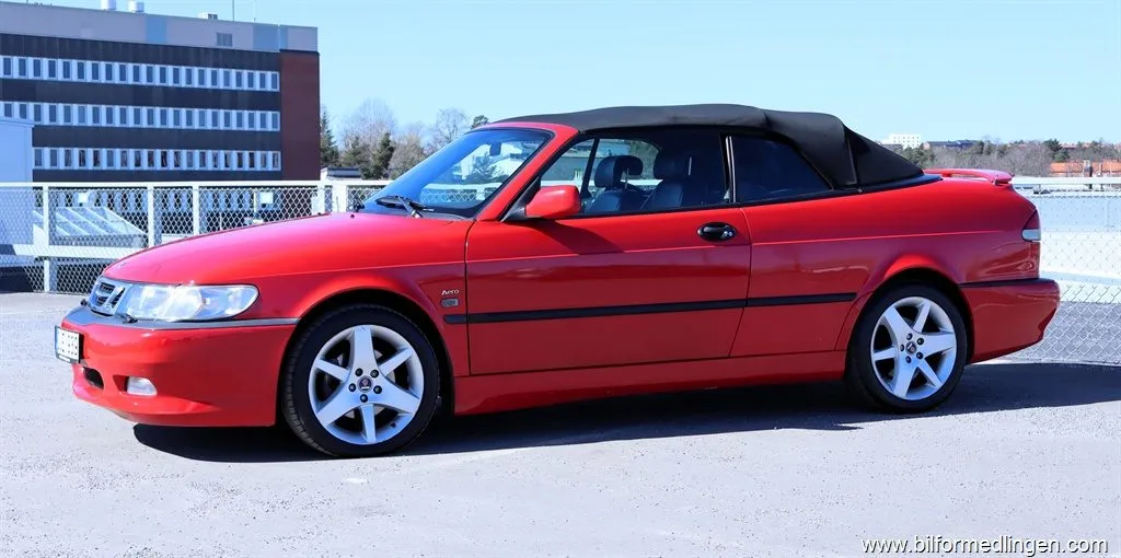Saab 9-3 2.0T Cab 205hk Skinn, bild 5 av 12