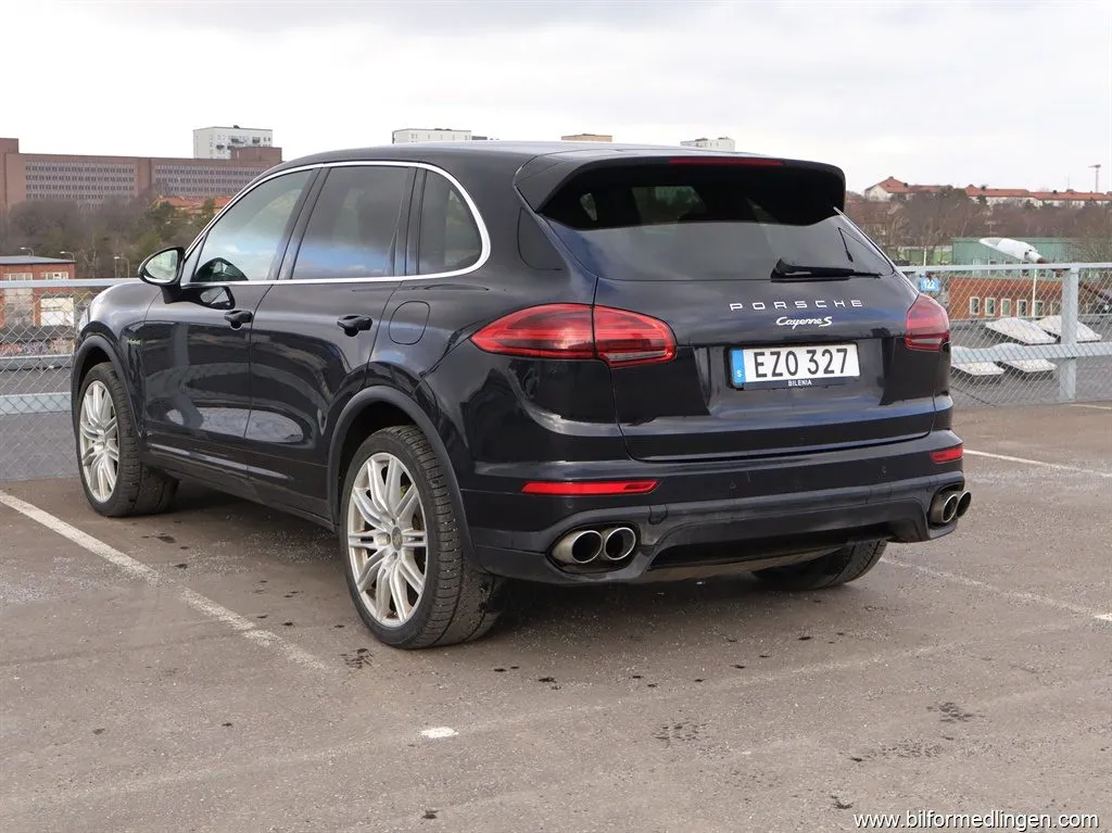 Porsche Cayenne S E-Hybrid 3.0 AWD 416hk Bose Sensorer, bild 3 av 12