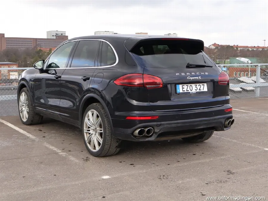 Porsche Cayenne S E-Hybrid 3.0 AWD 416hk Bose Sensorer, bild 3 av 12