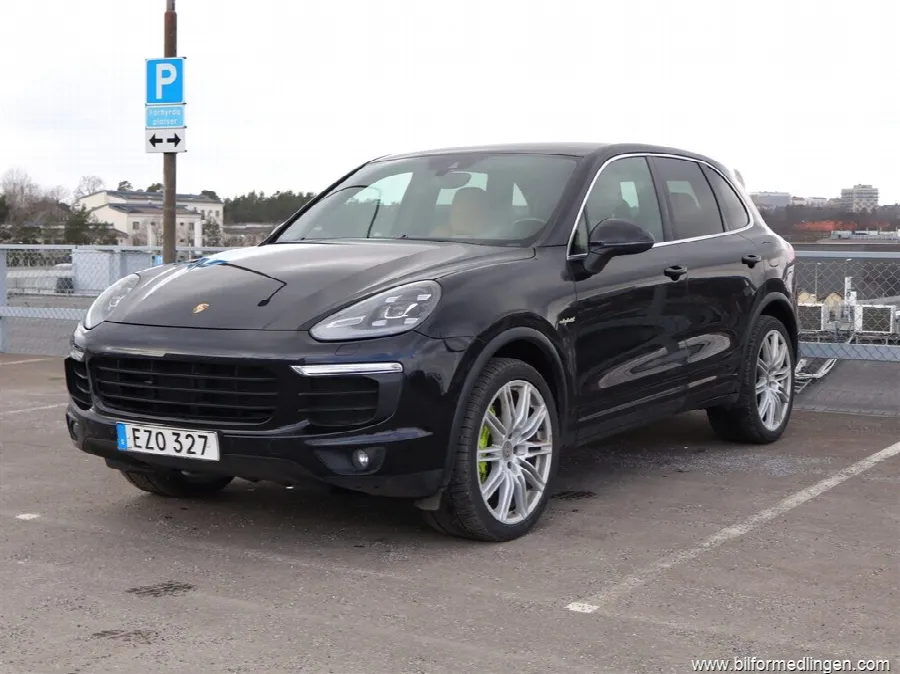 Porsche Cayenne S E-Hybrid 3.0 AWD 416hk Bose Sensorer, bild 1 av 12