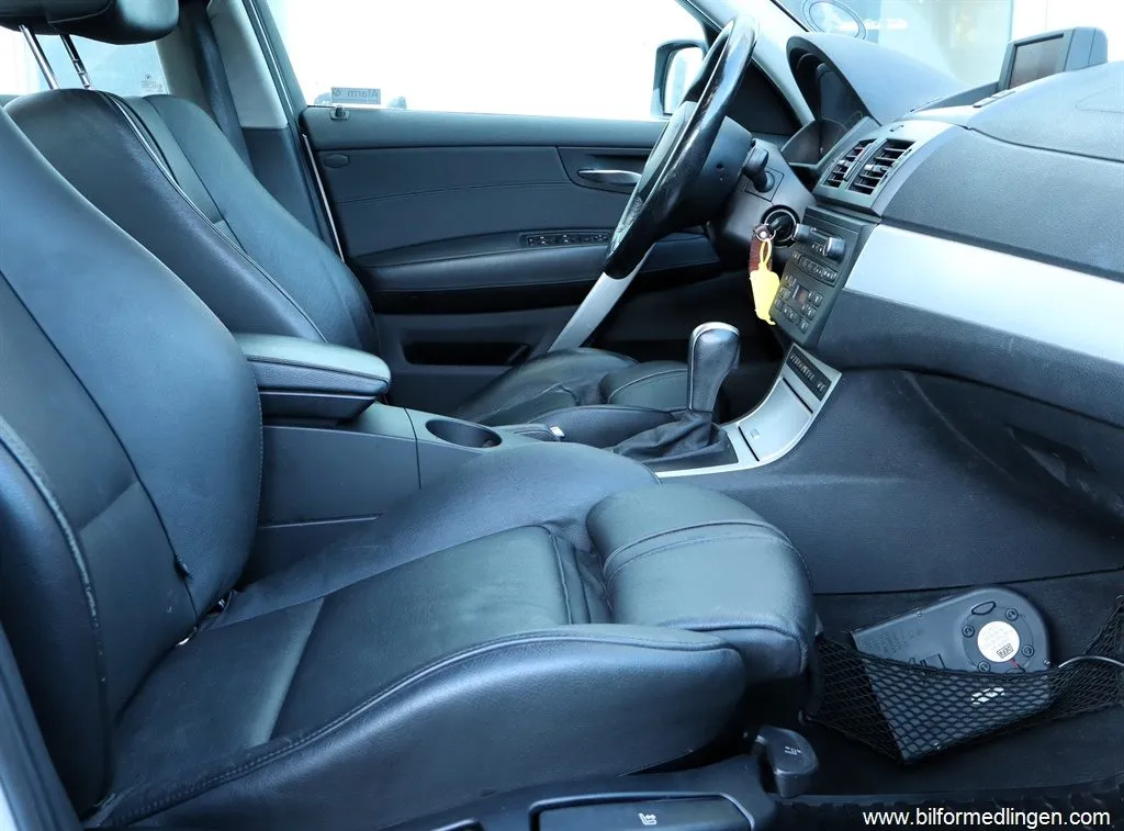 BMW X3 xDrive30d 218hk Navi S/V-hjul Värmare Automat, bild 5 av 12