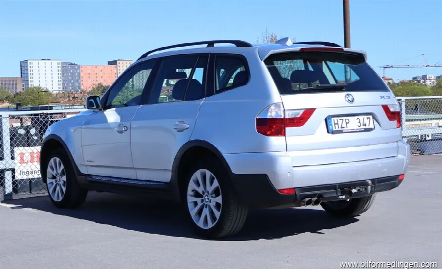 BMW X3 xDrive30d 218hk Navi S/V-hjul Värmare Automat, bild 4 av 12