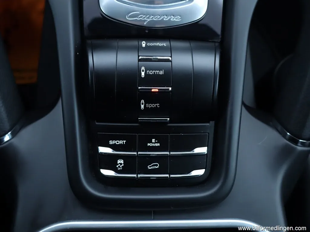 Porsche Cayenne S Hybrid 3.0 4WD 380hk S/V-hjul Drag Sv.såld, bild 12 av 12