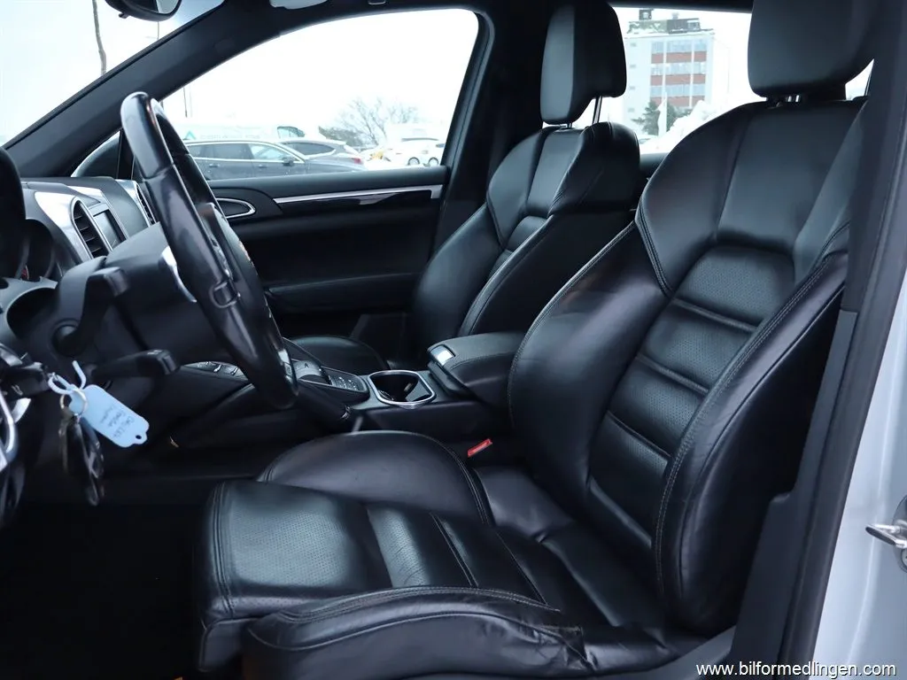 Porsche Cayenne S Hybrid 3.0 4WD 380hk S/V-hjul Drag Sv.såld, bild 6 av 12