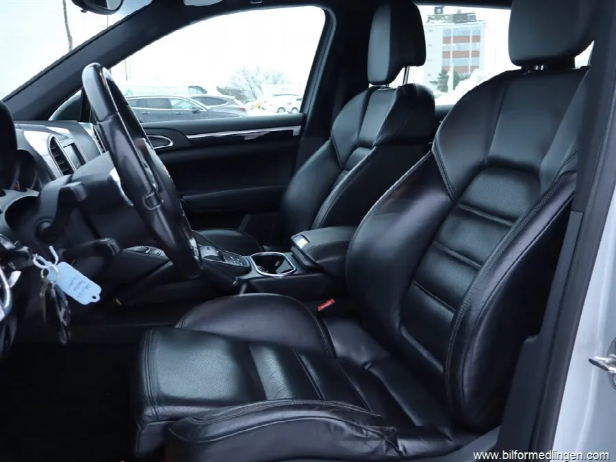Porsche Cayenne S Hybrid 3.0 4WD 380hk S/V-hjul Drag Sv.såld, bild 6 av 12