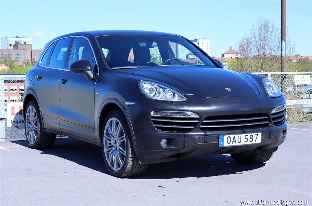 Porsche Cayenne S Hybrid 3.0 4WD 380hk S/V-hjul Drag Sv.såld, bild 2 av 12