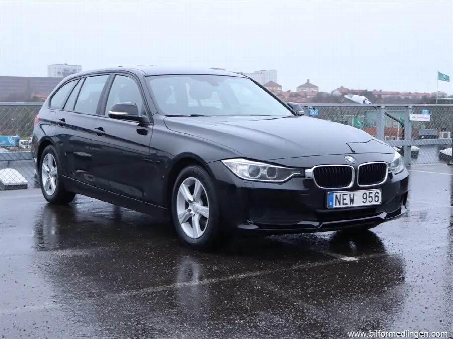 BMW 318 143hk S/V-hjul Navi, bild 1 av 12