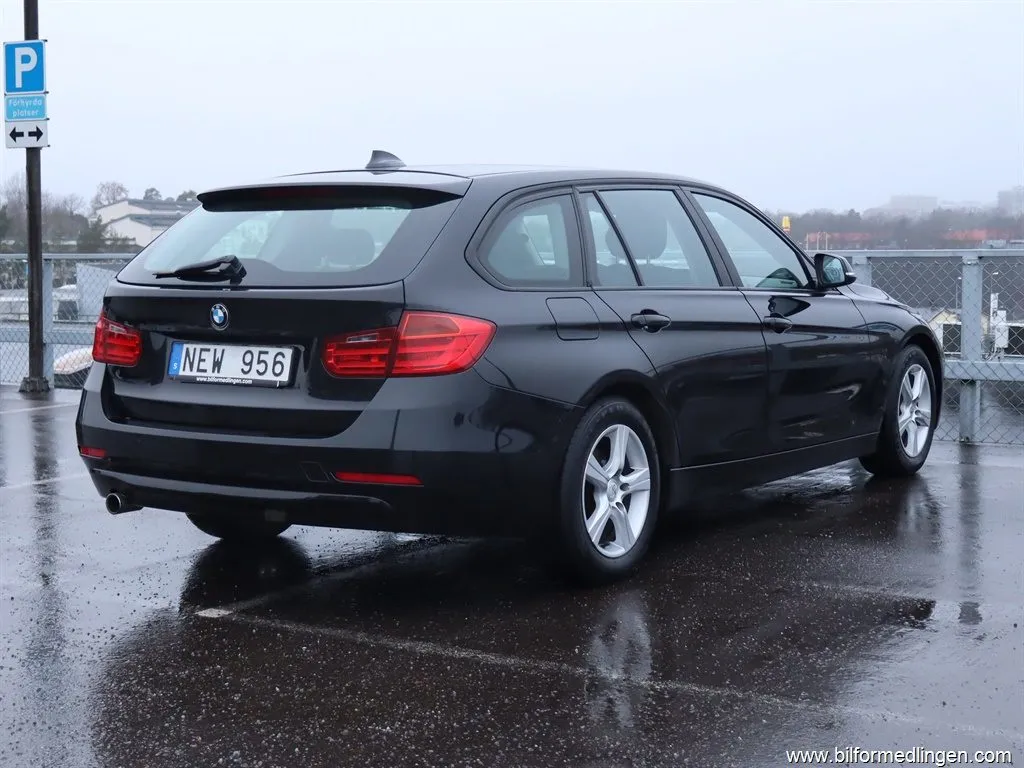 BMW 318 143hk S/V-hjul Navi, bild 4 av 12