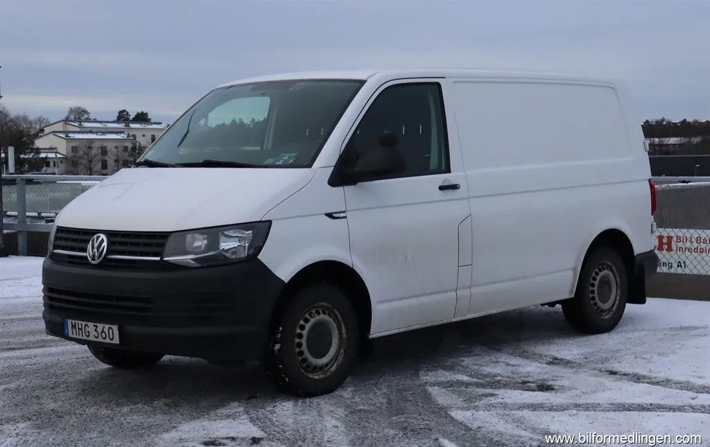 Volkswagen Transporter 2.0 TDI 102hk Värmare S/V-hjul Dragkrok, bild 1 av 12