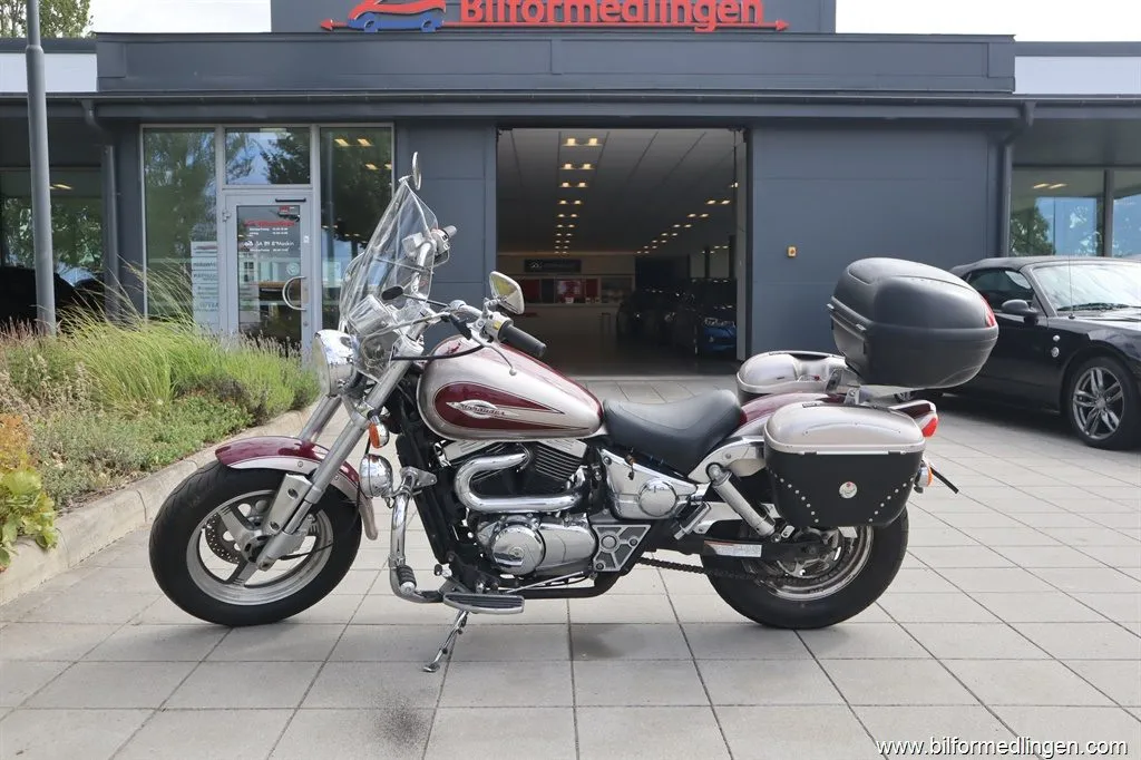 Suzuki VZ 800 Marauder 53hk Väskor Renoveringsobjekt se utrustning, bild 1 av 12