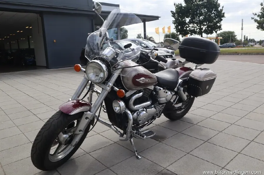 Suzuki VZ 800 Marauder 53hk Väskor Renoveringsobjekt se utrustning, bild 2 av 12