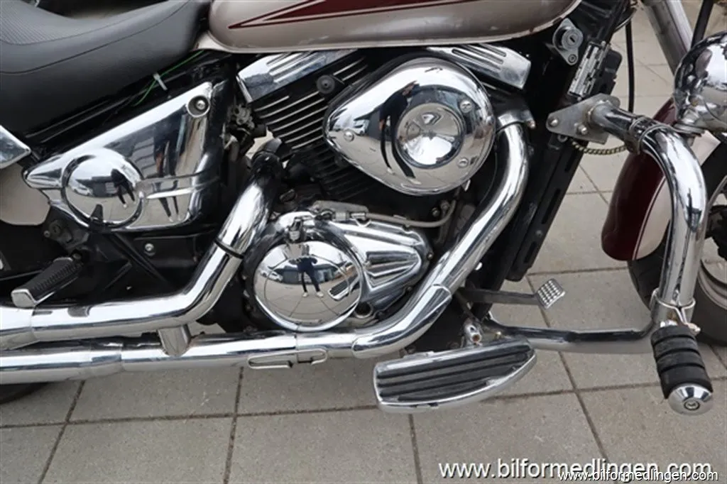 Suzuki VZ 800 Marauder 53hk Väskor Renoveringsobjekt se utrustning, bild 12 av 12