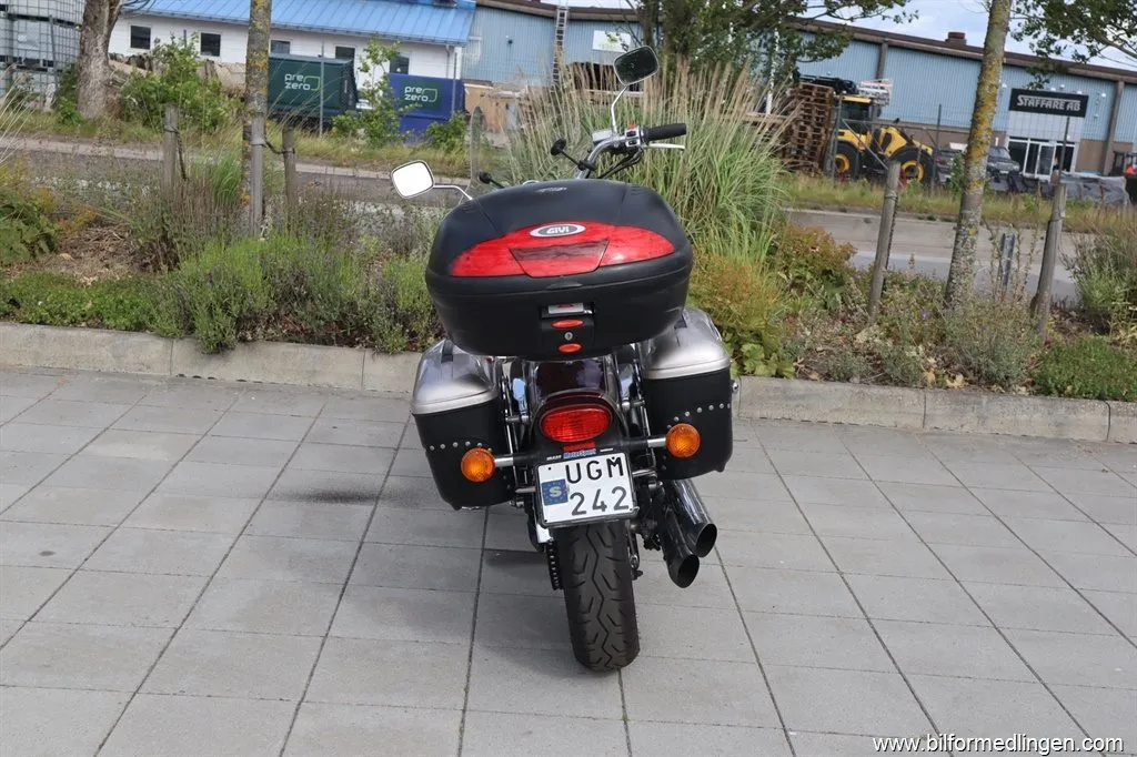 Suzuki VZ 800 Marauder 53hk Väskor Renoveringsobjekt se utrustning, bild 5 av 12