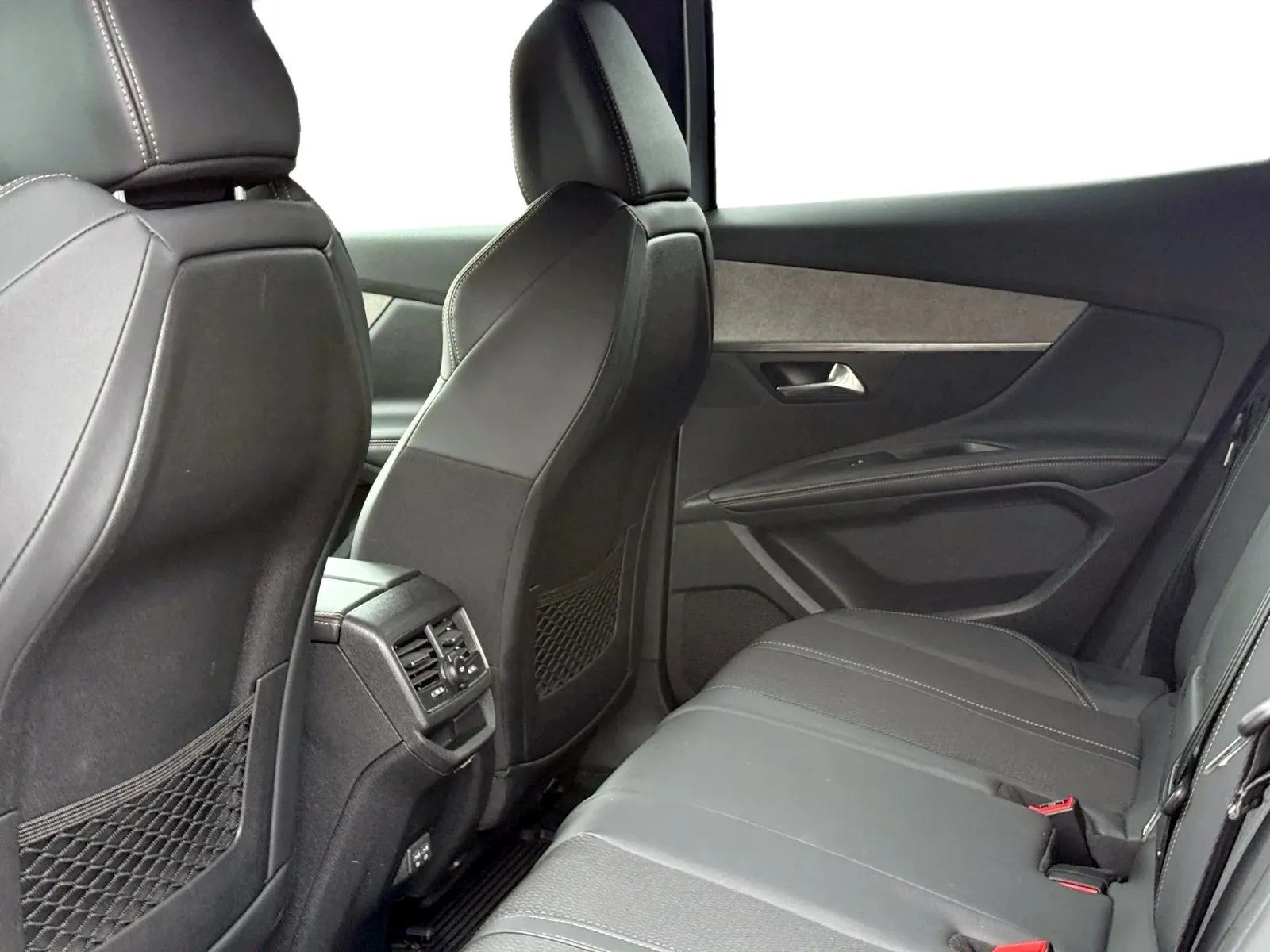 Peugeot 3008 GT PT 130hk AUT, bild 11 av 12