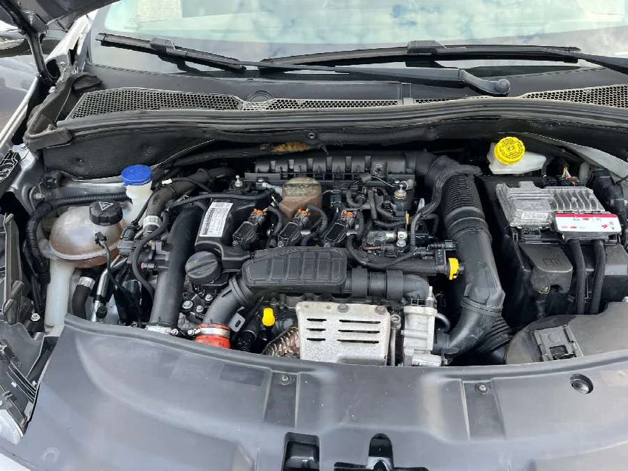 Peugeot 2008 I 2015, bild 10 av 10