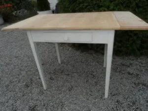Allmogebord med låda i sargen, bild 2 av 2