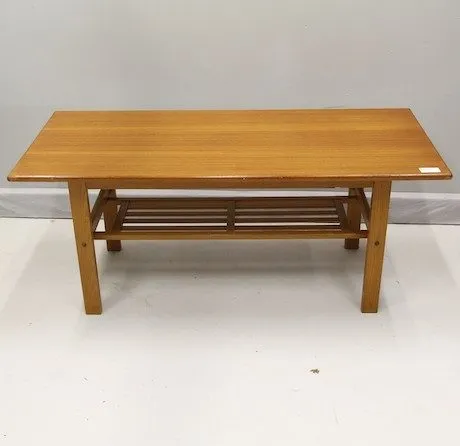 Soffbord i teak