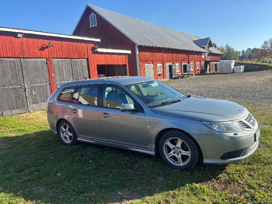 SAAB 9-3, bild 2 av 6