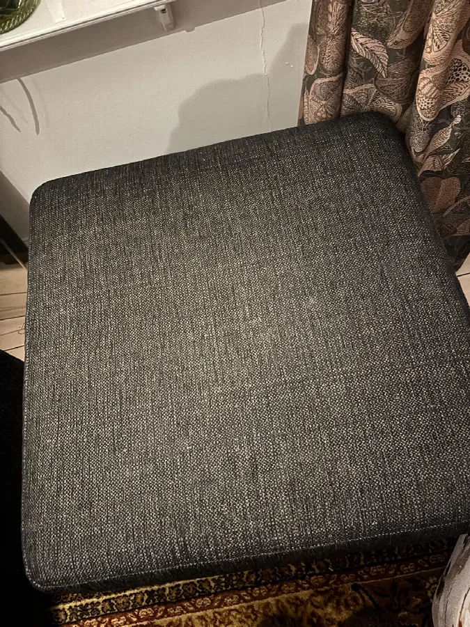Soffa och fåtölj, bild 3 av 4