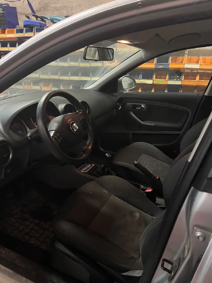 SEAT Ibiza III 2008, bild 7 av 9