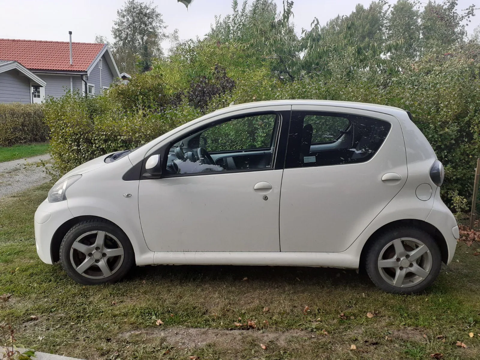 Toyota Aygo 1.0 VVT-i LIFT AC Bluetooth Servad Bes/skatt ++ '14, bild 6 av 12