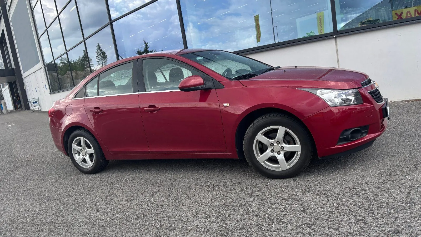 Chevrolet Cruze LT 1.8 Bensin AUTOMAT + NAVI + Vinterdäck + Nybesiktigad + Lågmilare ++, bild 8 av 12