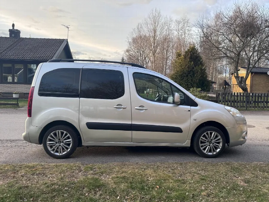 Peugeot partner 2013, bild 9 av 12