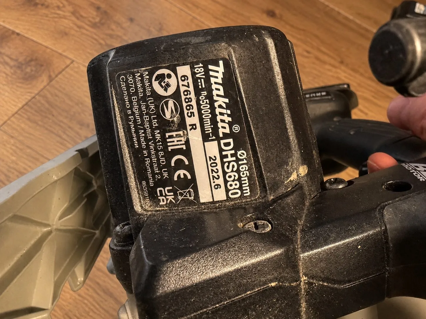 Makita DHS680 18V Batteridriven Cirkelsåg – 165 mm, bild 3 av 3