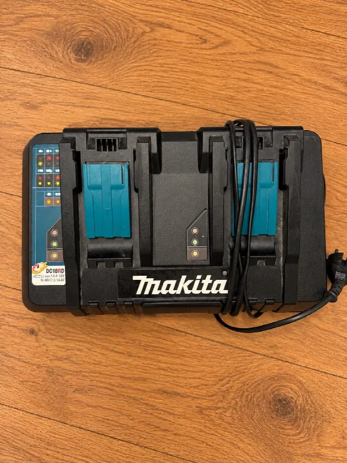 Makita DC18RD Dubbelladdare 14,4–18V LXT