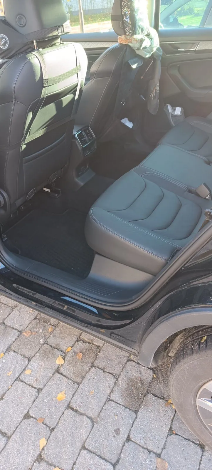 Škoda Kodiaq 2.0 TDI 200 hk 4x4 DSG Style Adventure Edition – 2024, bild 9 av 11