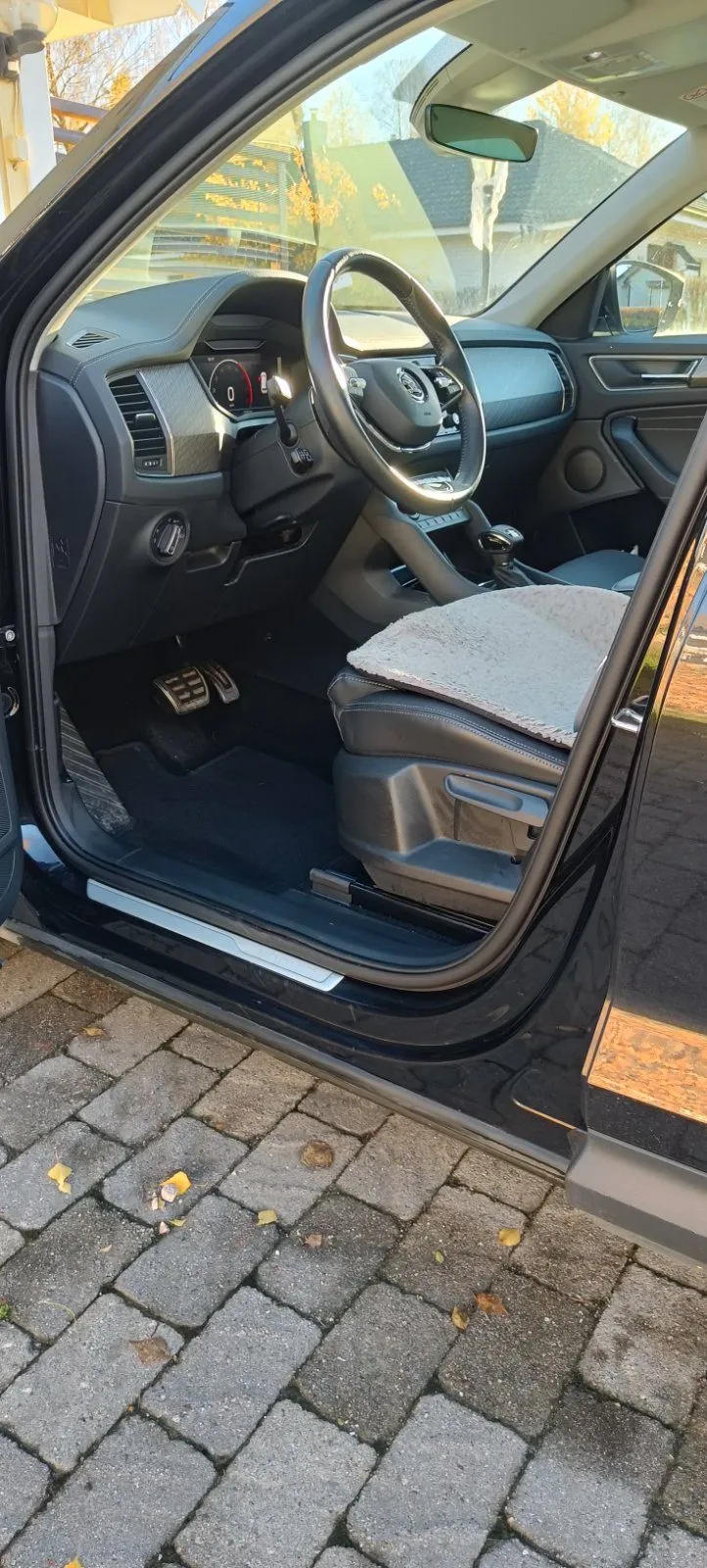 Škoda Kodiaq 2.0 TDI 200 hk 4x4 DSG Style Adventure Edition – 2024, bild 7 av 11
